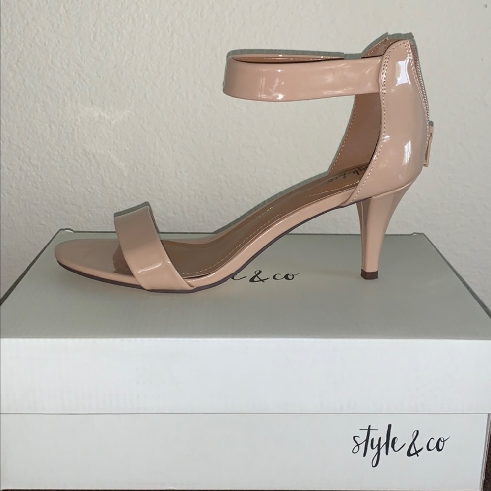 Women’s high heels.
